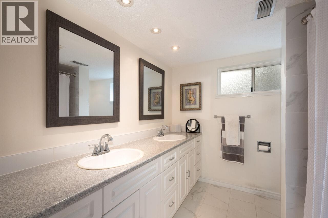 914 17th Street, West Vancouver, British Columbia  V7V 3T7 - Photo 29 - R3065429