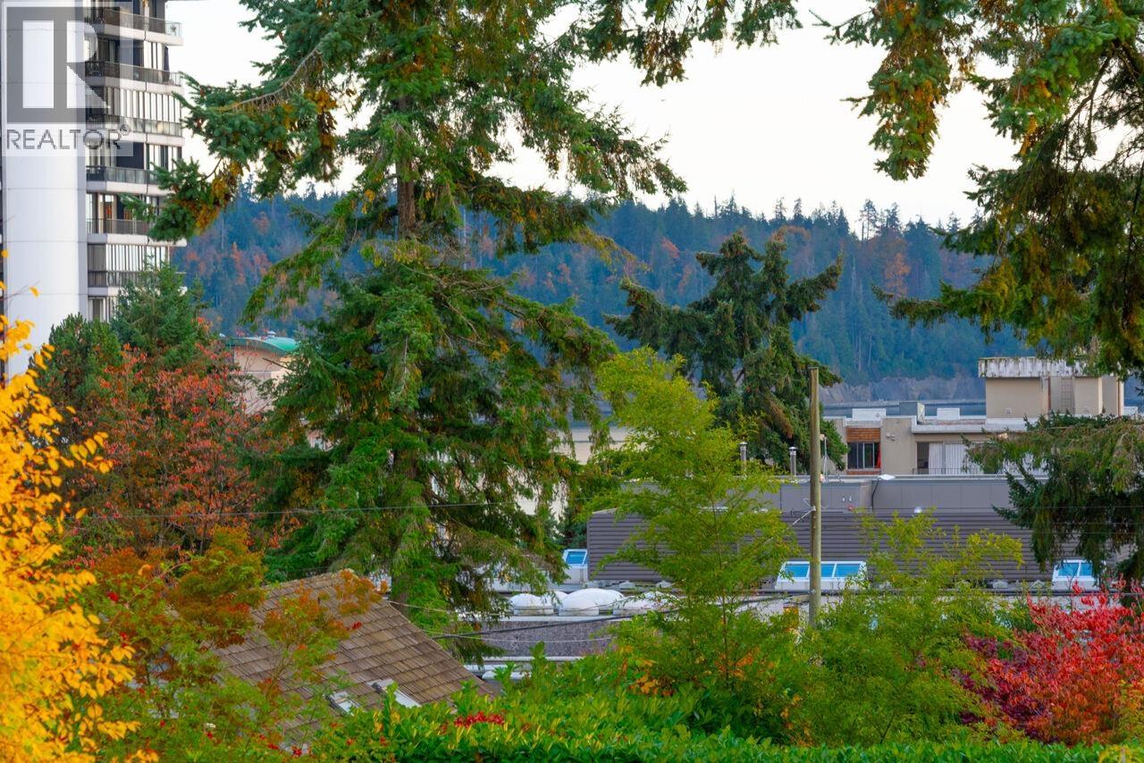 914 17th Street, West Vancouver, British Columbia  V7V 3T7 - Photo 33 - R3065429