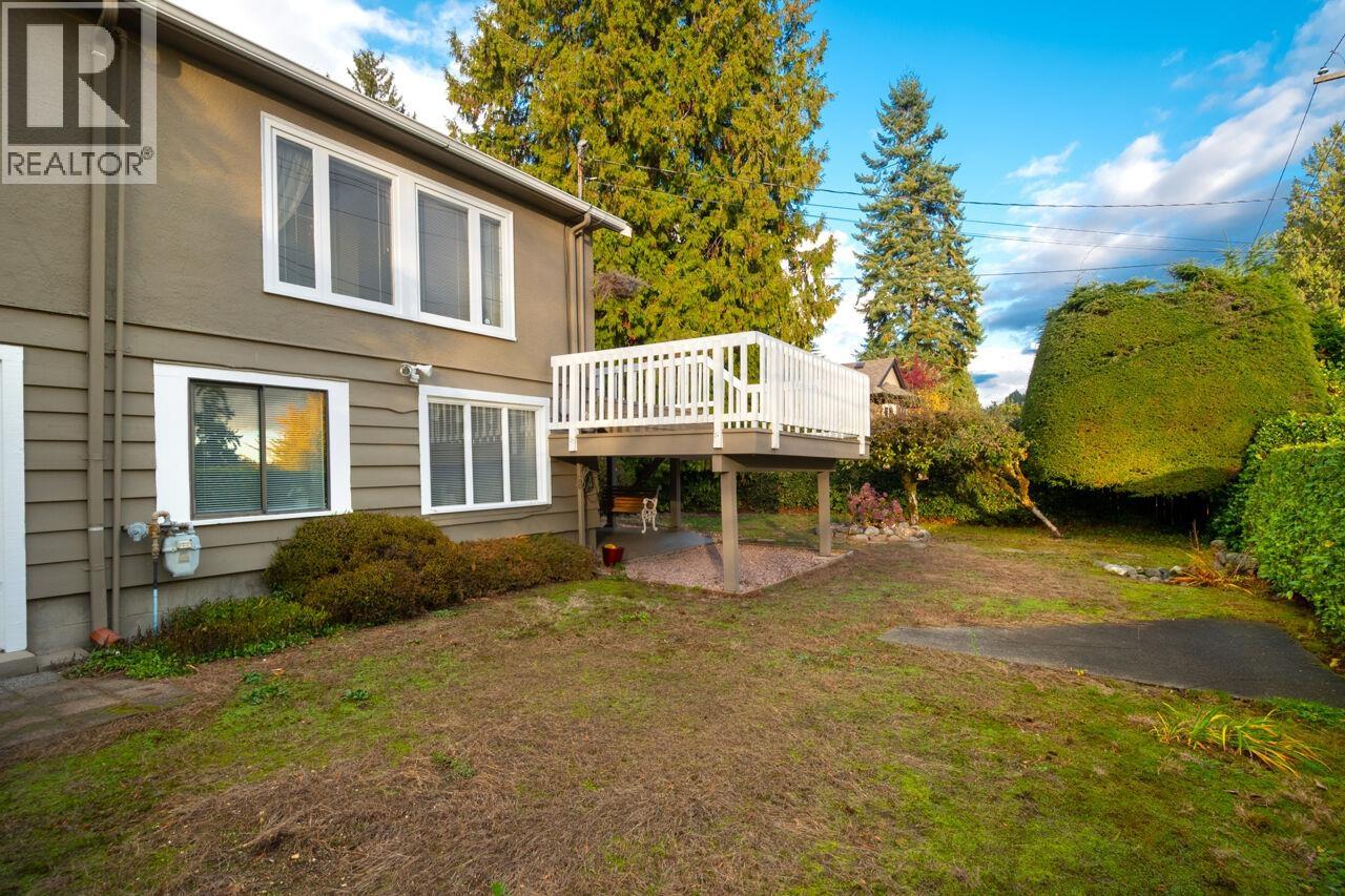 914 17th Street, West Vancouver, British Columbia  V7V 3T7 - Photo 34 - R3065429