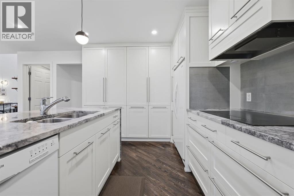 191 Sierra Nevada Close Sw, Calgary, Alberta  T3H 3H7 - Photo 7 - A2269083