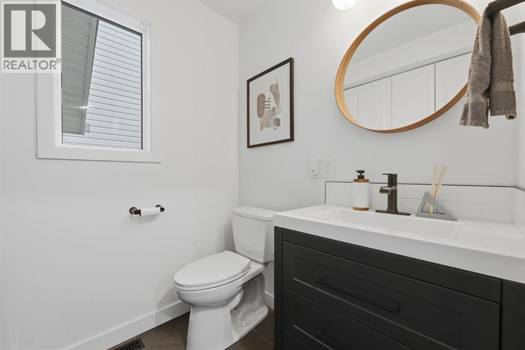 191 Sierra Nevada Close Sw, Calgary, Alberta  T3H 3H7 - Photo 23 - A2269083