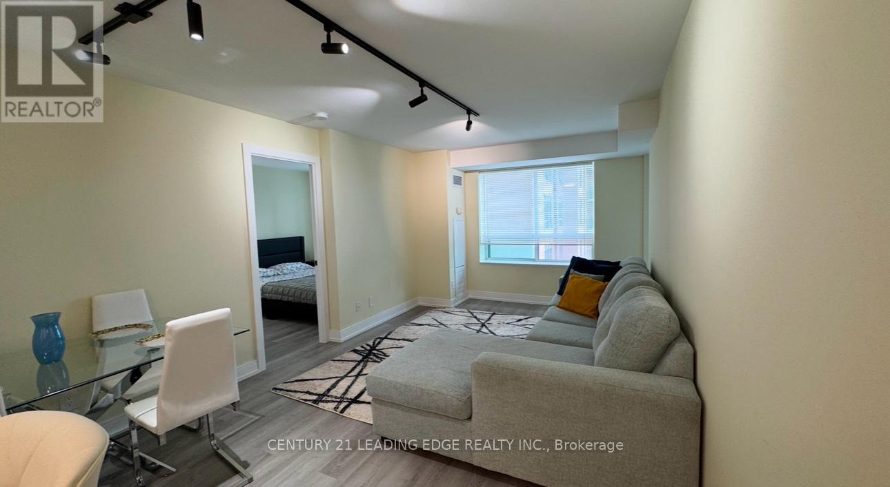 712 - 11 Oneida Crescent, Richmond Hill, Ontario L4B 0A1 - Photo 9 - N12507648