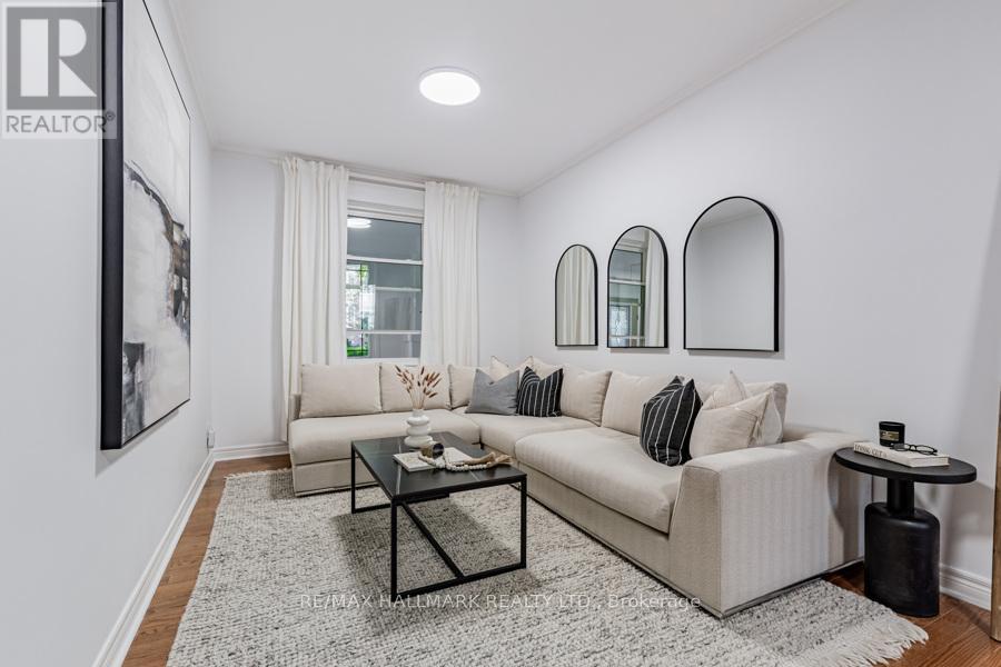 717 Rhodes Avenue, Toronto, Ontario M4J 4X5 - Photo 11 - E12514940