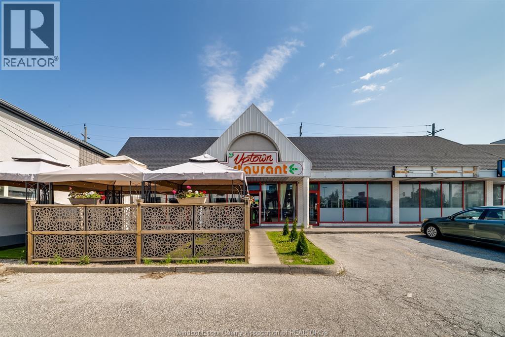 521 TECUMSEH ROAD East, windsor, Ontario