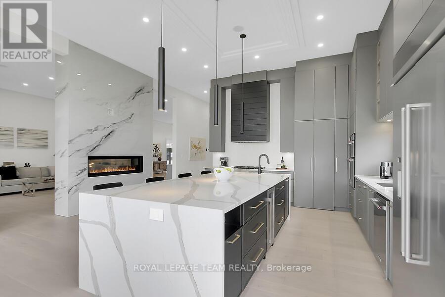 6865 Pebble Trail Way, Ottawa, Ontario  K4P 0B7 - Photo 15 - X12366447