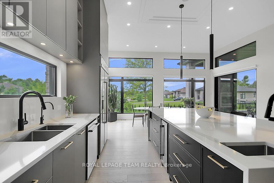 6865 Pebble Trail Way, Ottawa, Ontario  K4P 0B7 - Photo 14 - X12366447