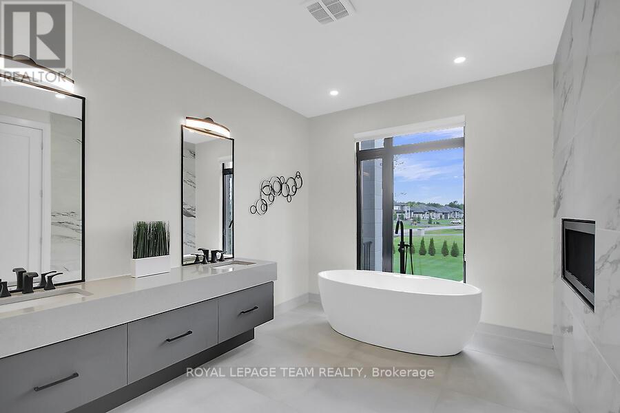 6865 Pebble Trail Way, Ottawa, Ontario  K4P 0B7 - Photo 26 - X12366447