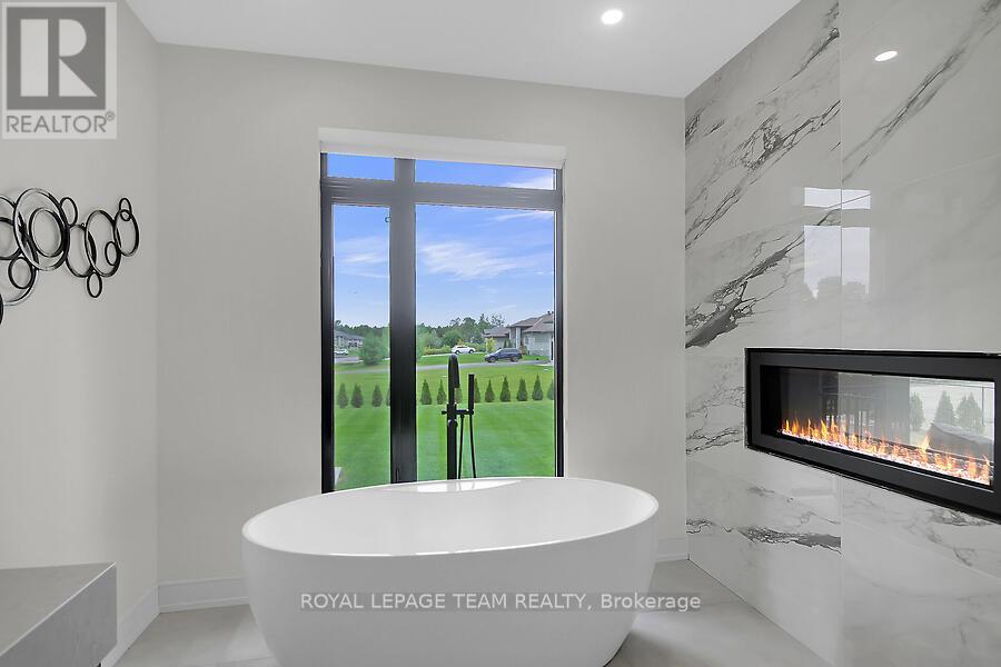 6865 Pebble Trail Way, Ottawa, Ontario  K4P 0B7 - Photo 27 - X12366447