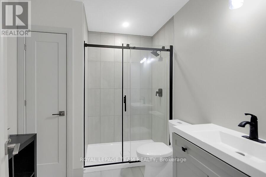 6865 Pebble Trail Way, Ottawa, Ontario  K4P 0B7 - Photo 41 - X12366447