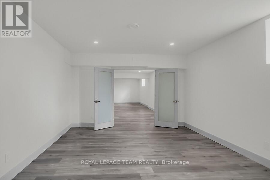 6865 Pebble Trail Way, Ottawa, Ontario  K4P 0B7 - Photo 38 - X12366447