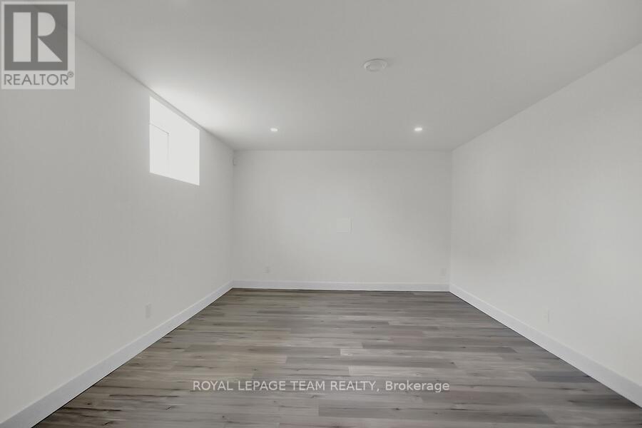 6865 Pebble Trail Way, Ottawa, Ontario  K4P 0B7 - Photo 42 - X12366447