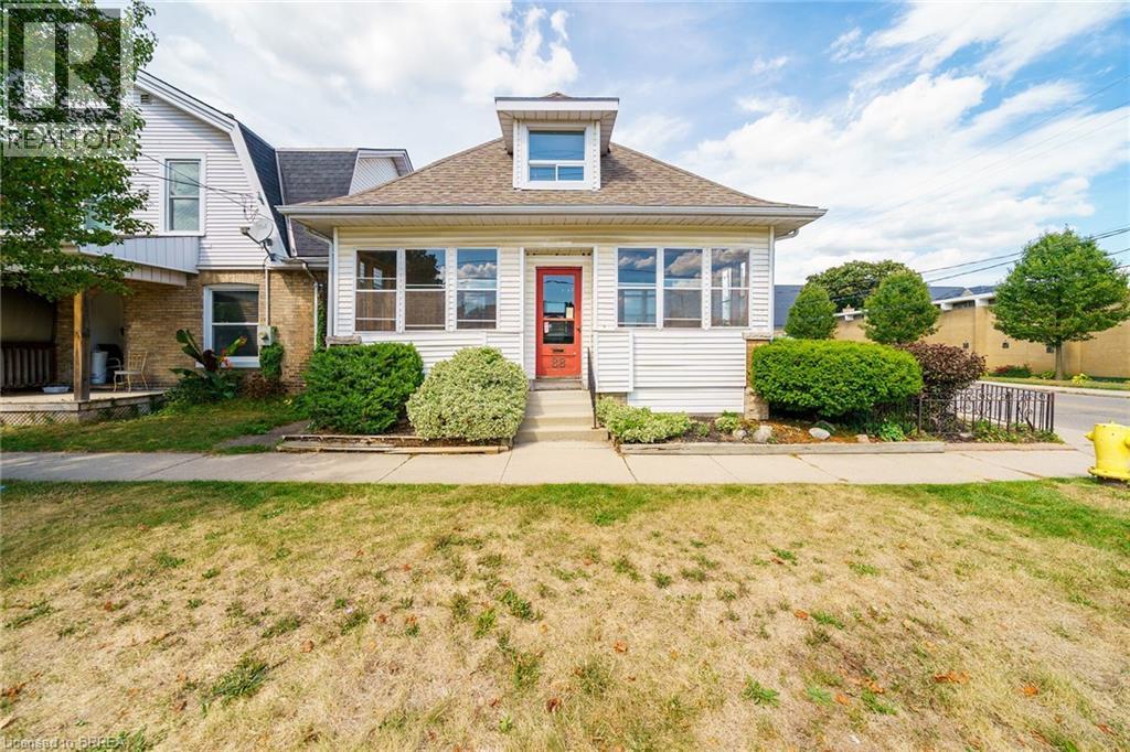 88 East Avenue, Brantford, Ontario N3S 3L7 - Photo 1 - 40767098