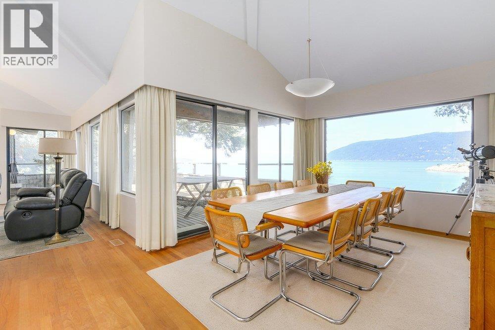 6648 Marine Drive, West Vancouver, British Columbia  V7W 2S9 - Photo 2 - R3064144
