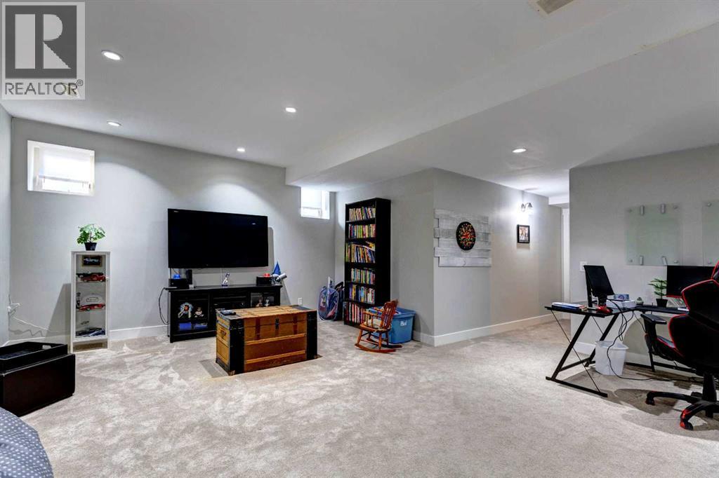 152 Mike Ralph Way Sw, Calgary, Alberta  T3E 7P2 - Photo 27 - A2254640