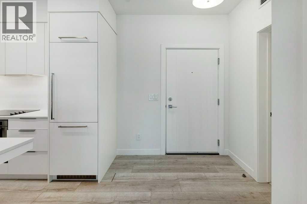 206, 3130 Thirsk Street Nw, Calgary, Alberta  T3B 6H4 - Photo 3 - A2256926