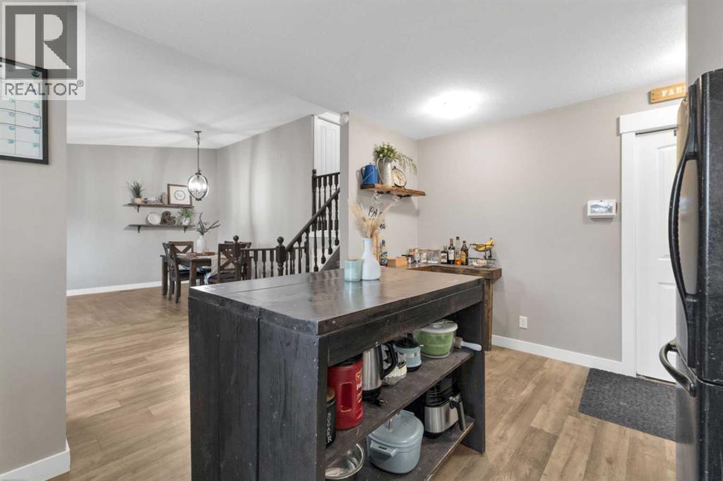 25 Erickson Drive, Red Deer, Alberta  T4R 1X8 - Photo 5 - A2267934