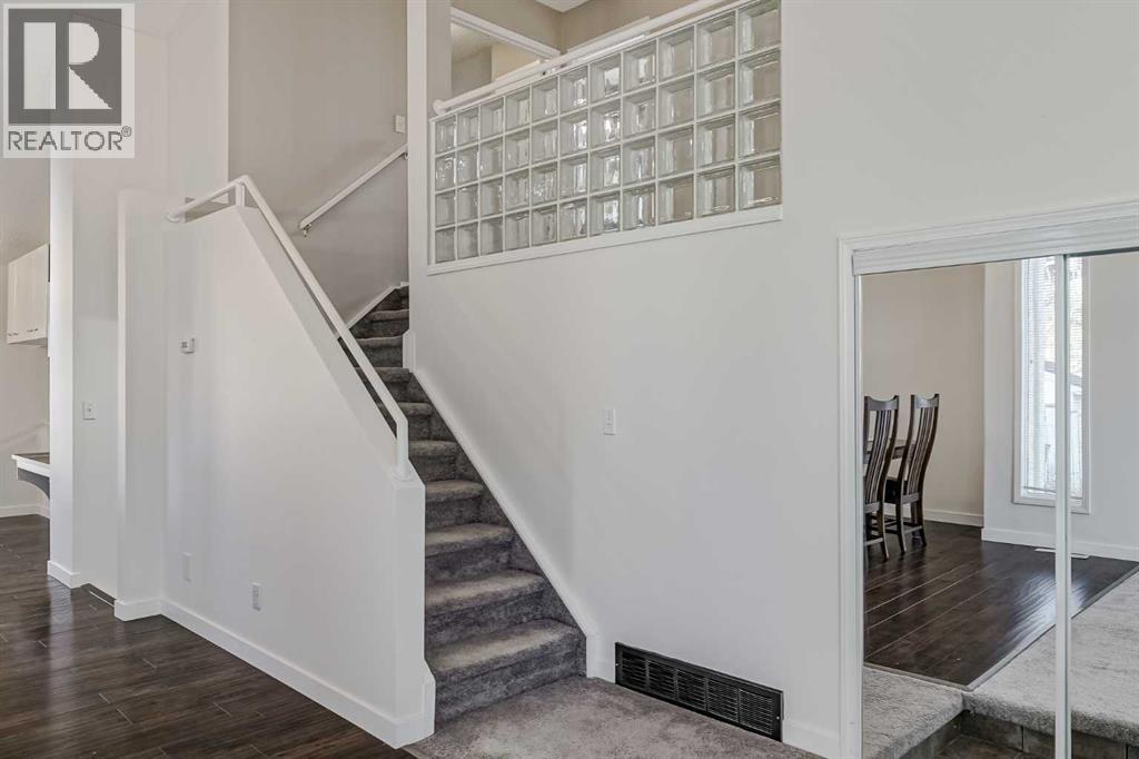 8 Millbank Road Sw, Calgary, Alberta  T2Y 2B7 - Photo 6 - A2266962