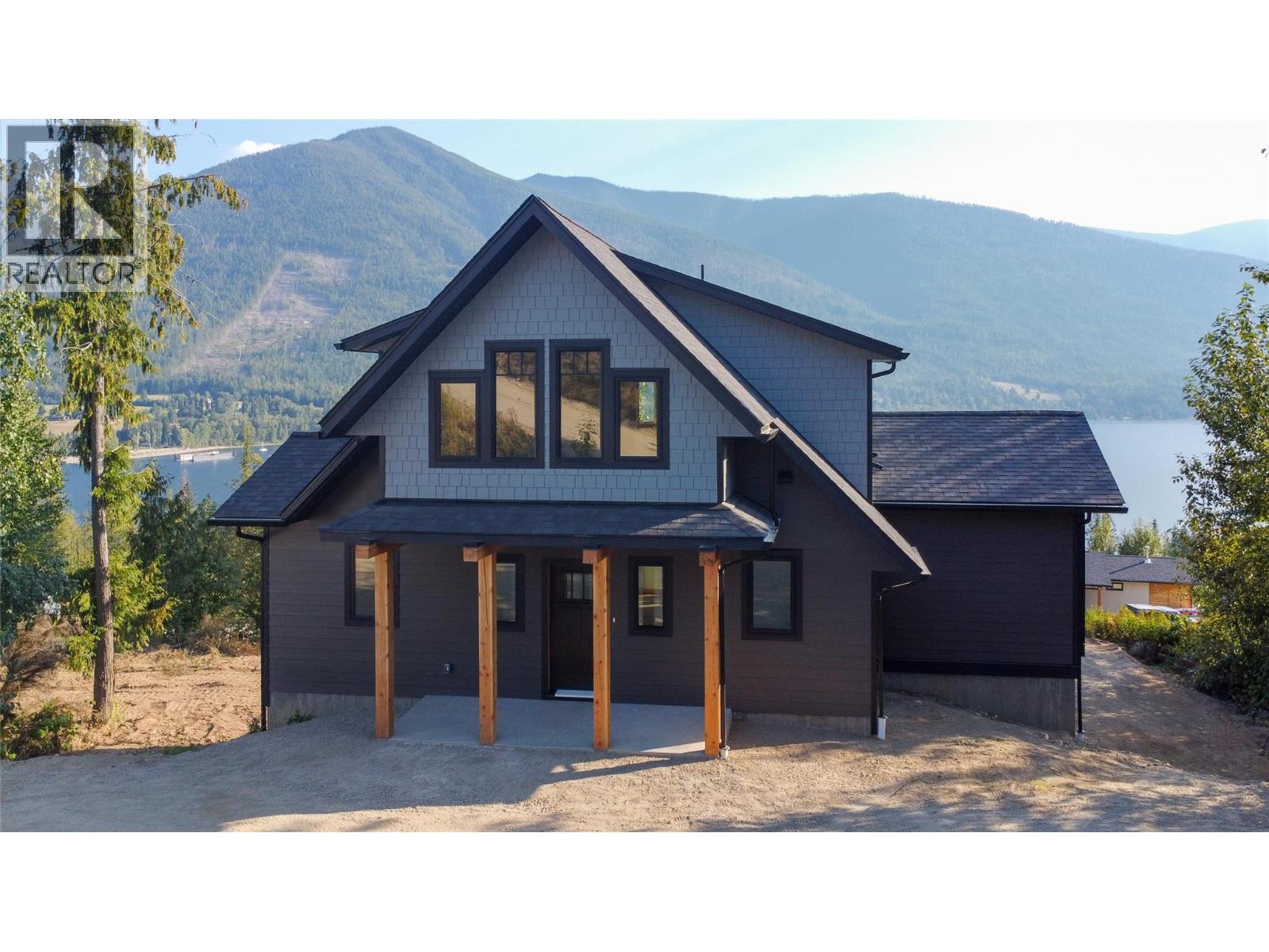 145 Lakeview Drive, Nelson, British Columbia V1L 6W6 - Photo 1 - 10360594