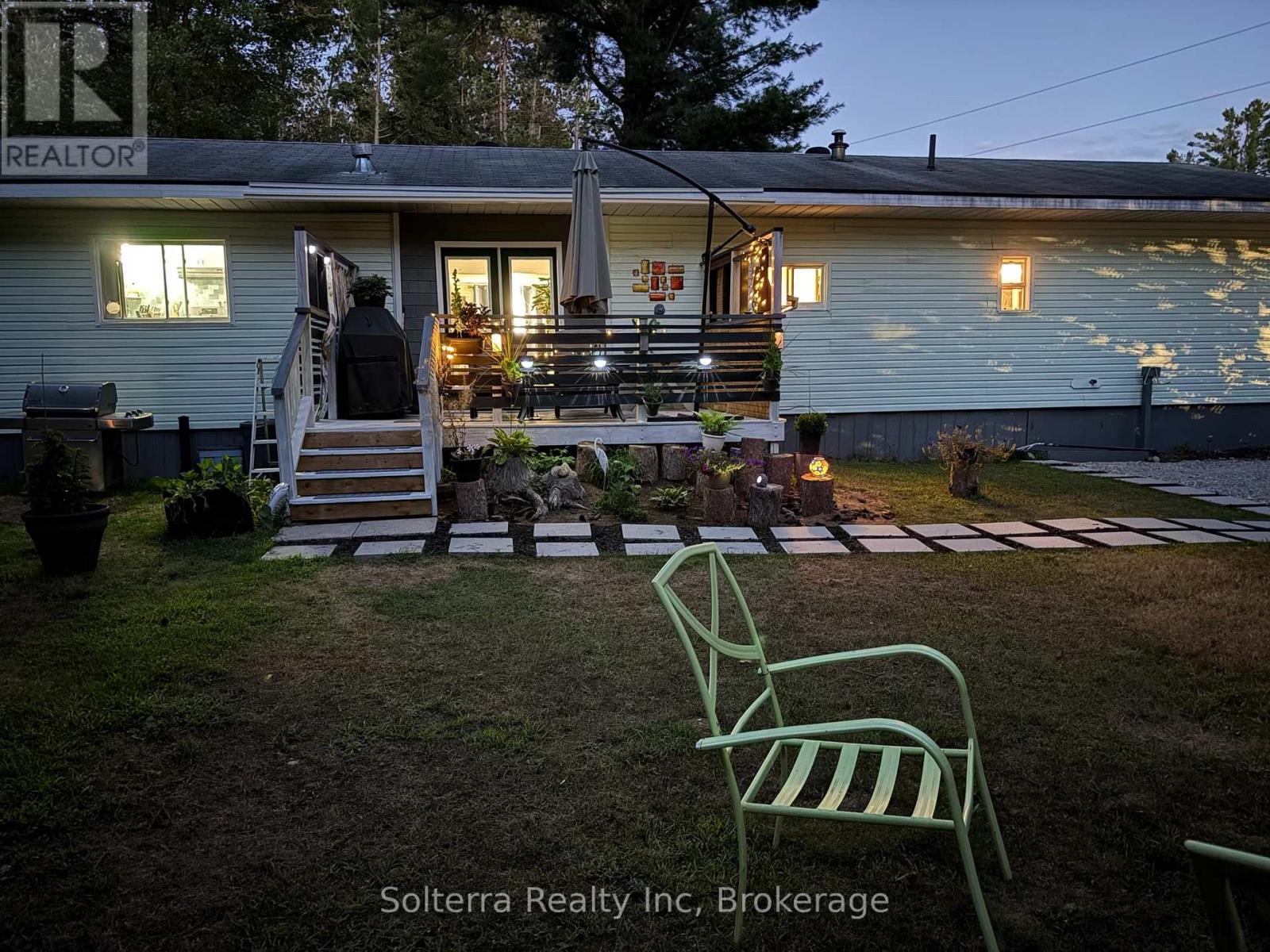 Unit #402 - 1713 Highway 11 S, Gravenhurst, Ontario P0E 1G0 - Photo 34 - X12361417