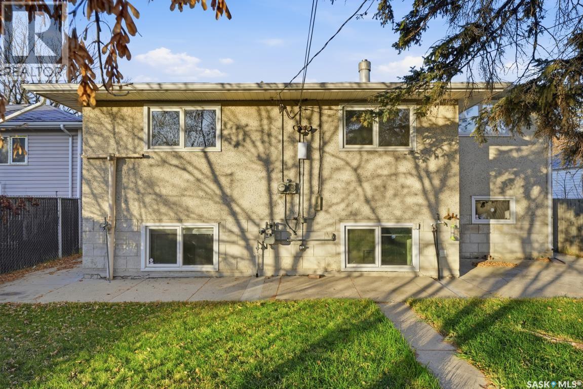 812 L Avenue N, Saskatoon, Saskatchewan  S7L 2R4 - Photo 42 - SK023551