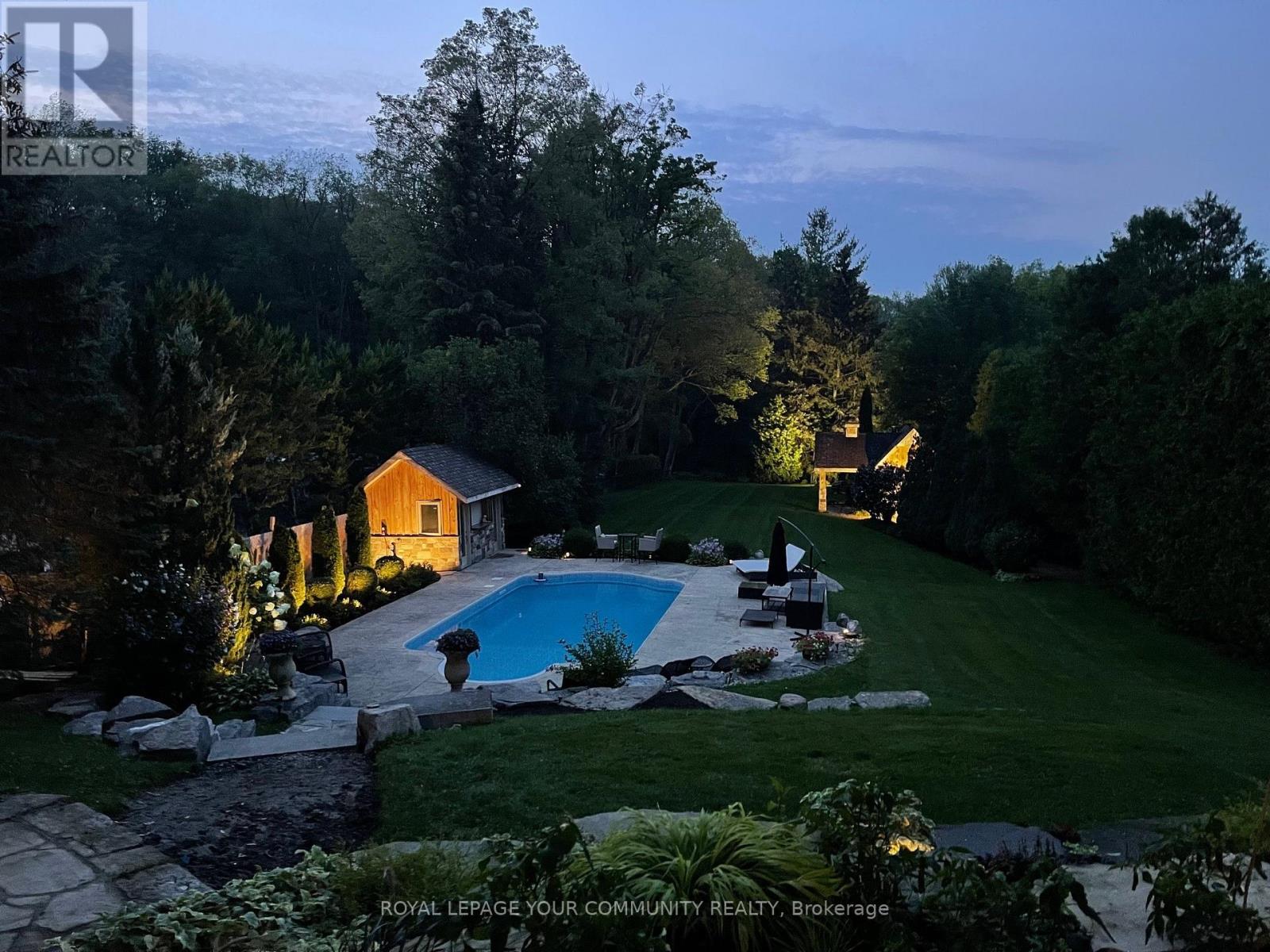 378 Old Bloomington Road, Aurora, Ontario L4G 0M2 - Photo 12 - N12515176