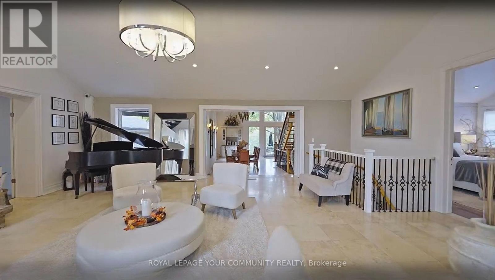 378 Old Bloomington Road, Aurora, Ontario L4G 0M2 - Photo 4 - N12515176