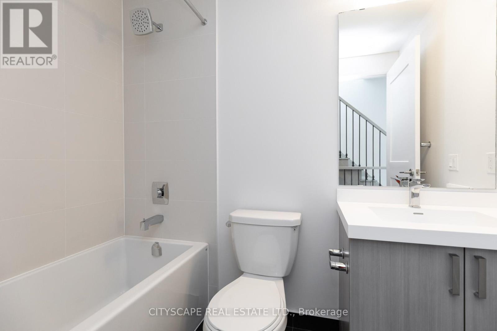 Th 01 - 1010 Portage Parkway, Vaughan, Ontario  L4K 0K3 - Photo 20 - N12509414