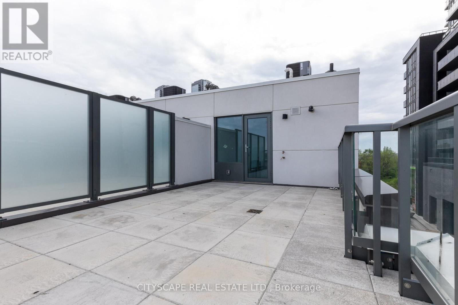 Th 01 - 1010 Portage Parkway, Vaughan, Ontario  L4K 0K3 - Photo 22 - N12509414