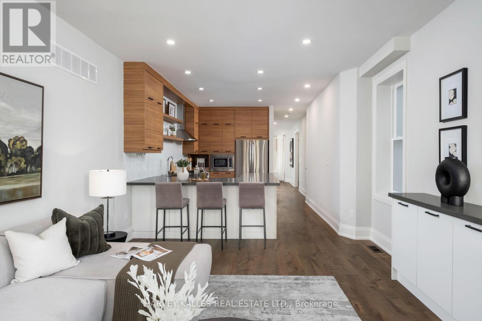 7 Edgedale Road, Toronto, Ontario  M4X 1N5 - Photo 12 - C12518004