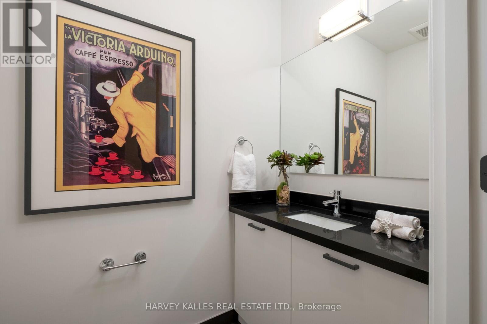 7 Edgedale Road, Toronto, Ontario  M4X 1N5 - Photo 13 - C12518004