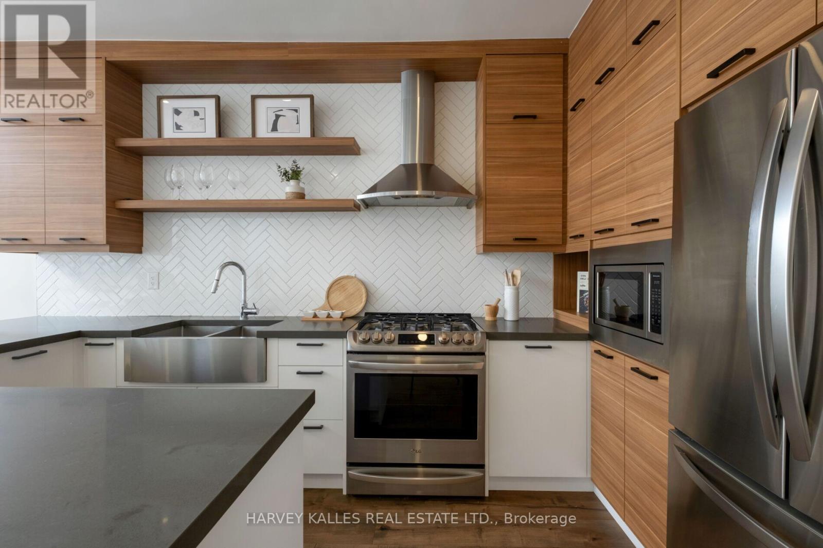 7 Edgedale Road, Toronto, Ontario  M4X 1N5 - Photo 7 - C12518004