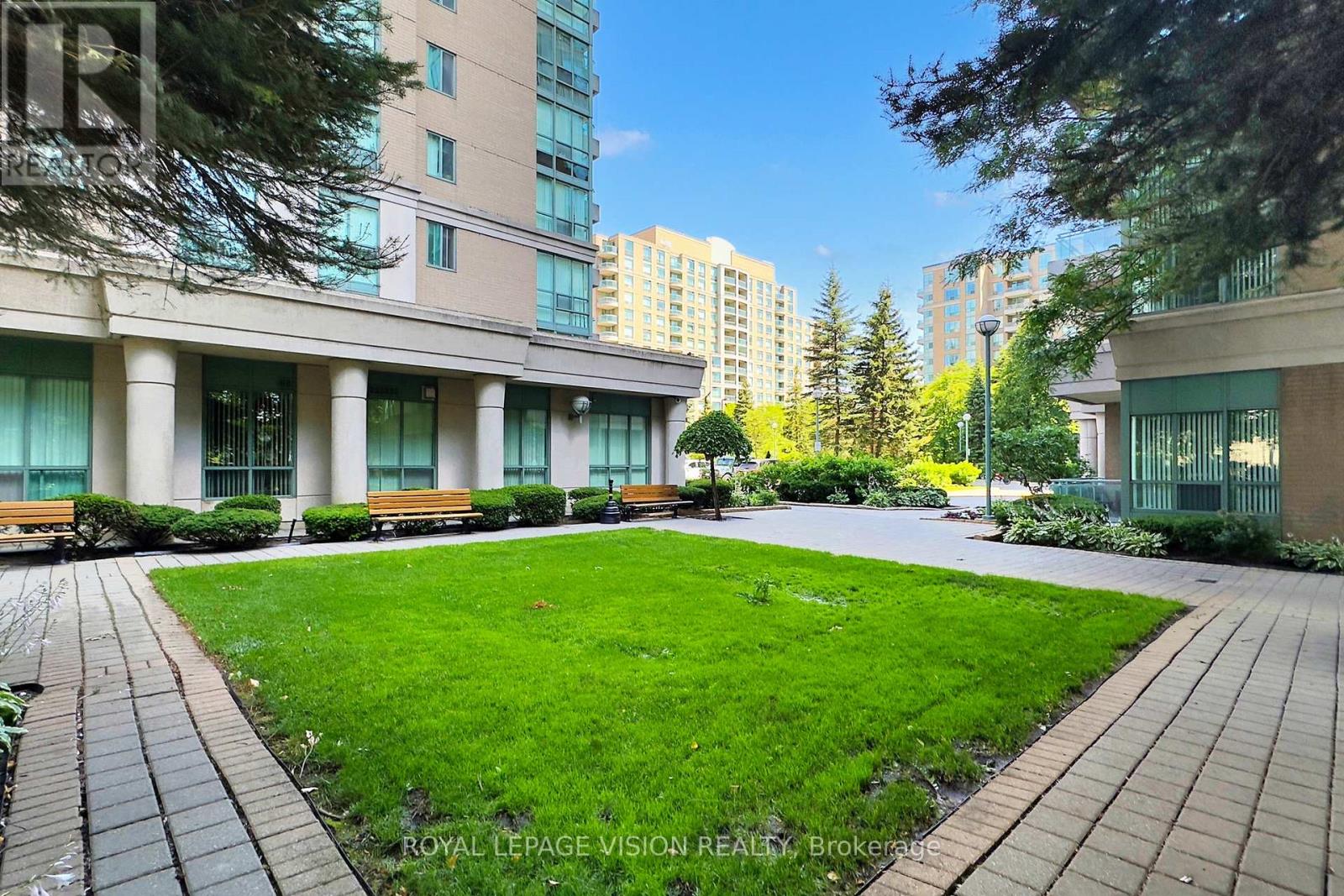 1905 - 3 Pemberton Avenue, Toronto, Ontario  M2M 4M1 - Photo 3 - C12518040