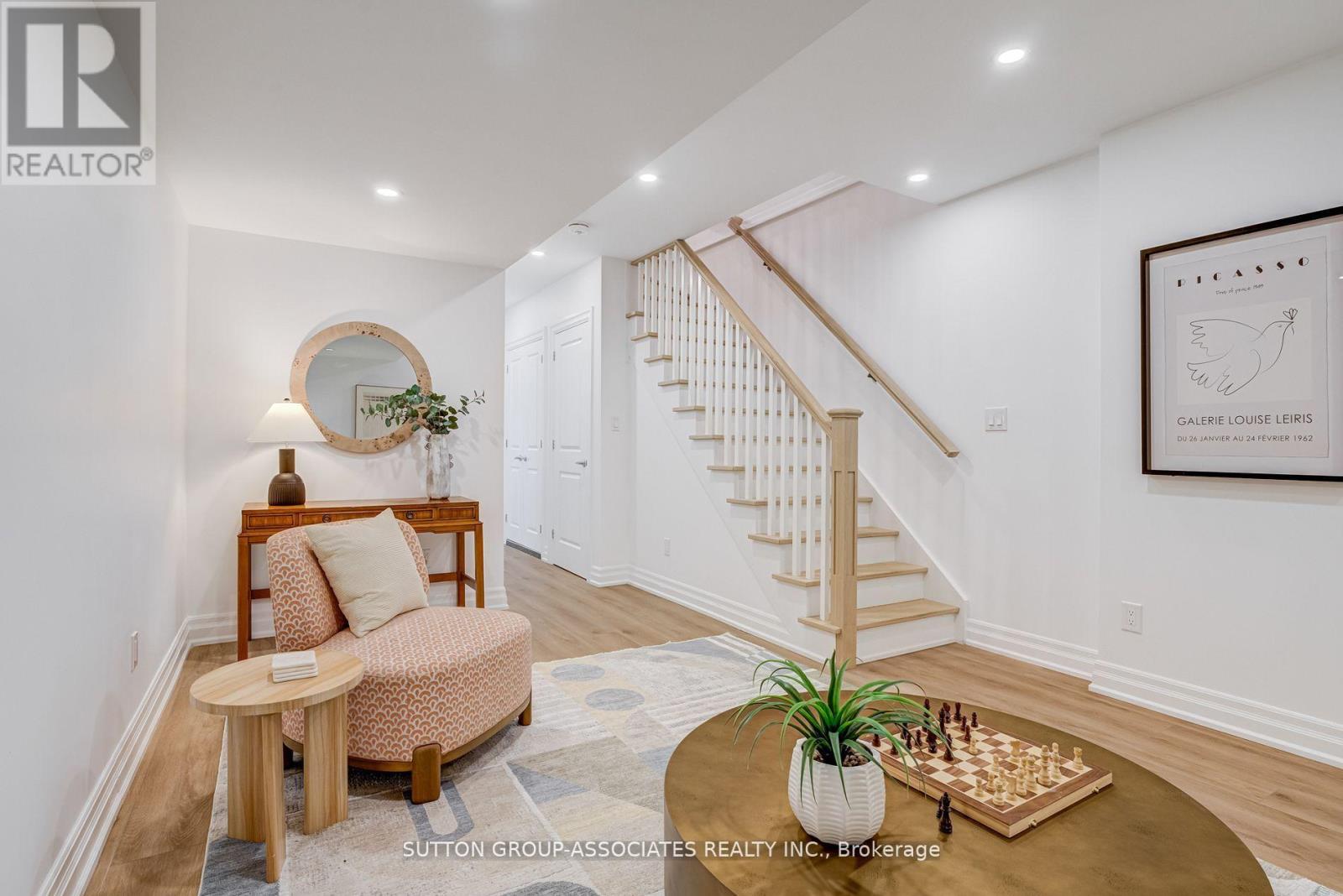 466 Montrose Avenue, Toronto, Ontario  M6G 3H1 - Photo 34 - C12518048