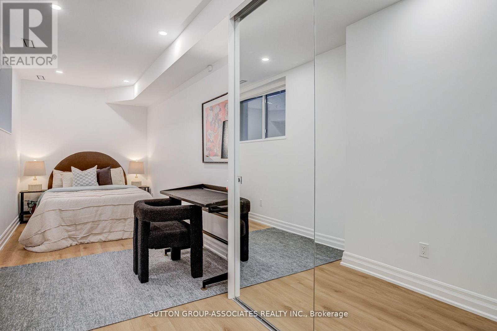 466 Montrose Avenue, Toronto, Ontario  M6G 3H1 - Photo 35 - C12518048