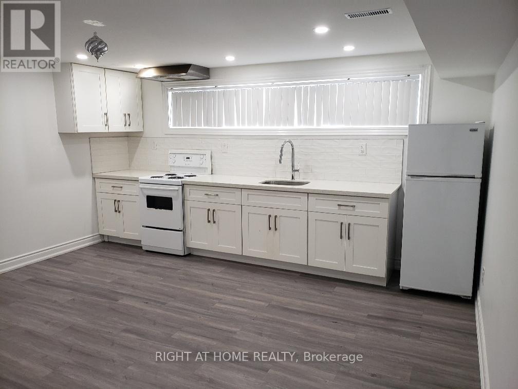 182 ACTON AVENUE, Toronto, Ontario