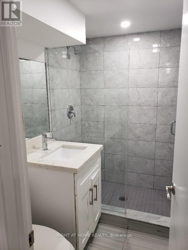 182 Acton Avenue, Toronto, Ontario  M3H 4H5 - Photo 7 - C12518066
