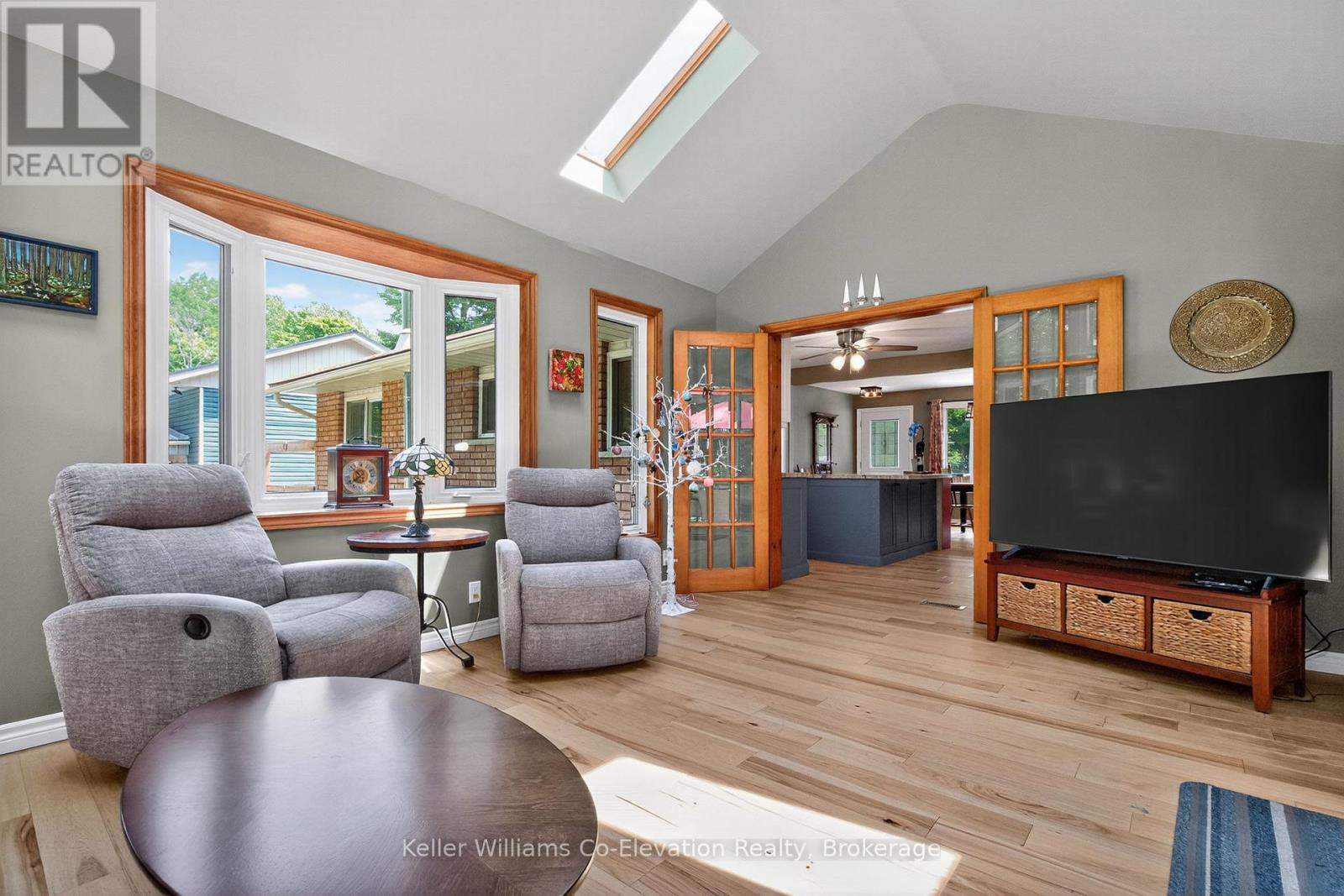 16 Mundy Avenue, Tiny, Ontario  L9M 0B5 - Photo 8 - S12518184