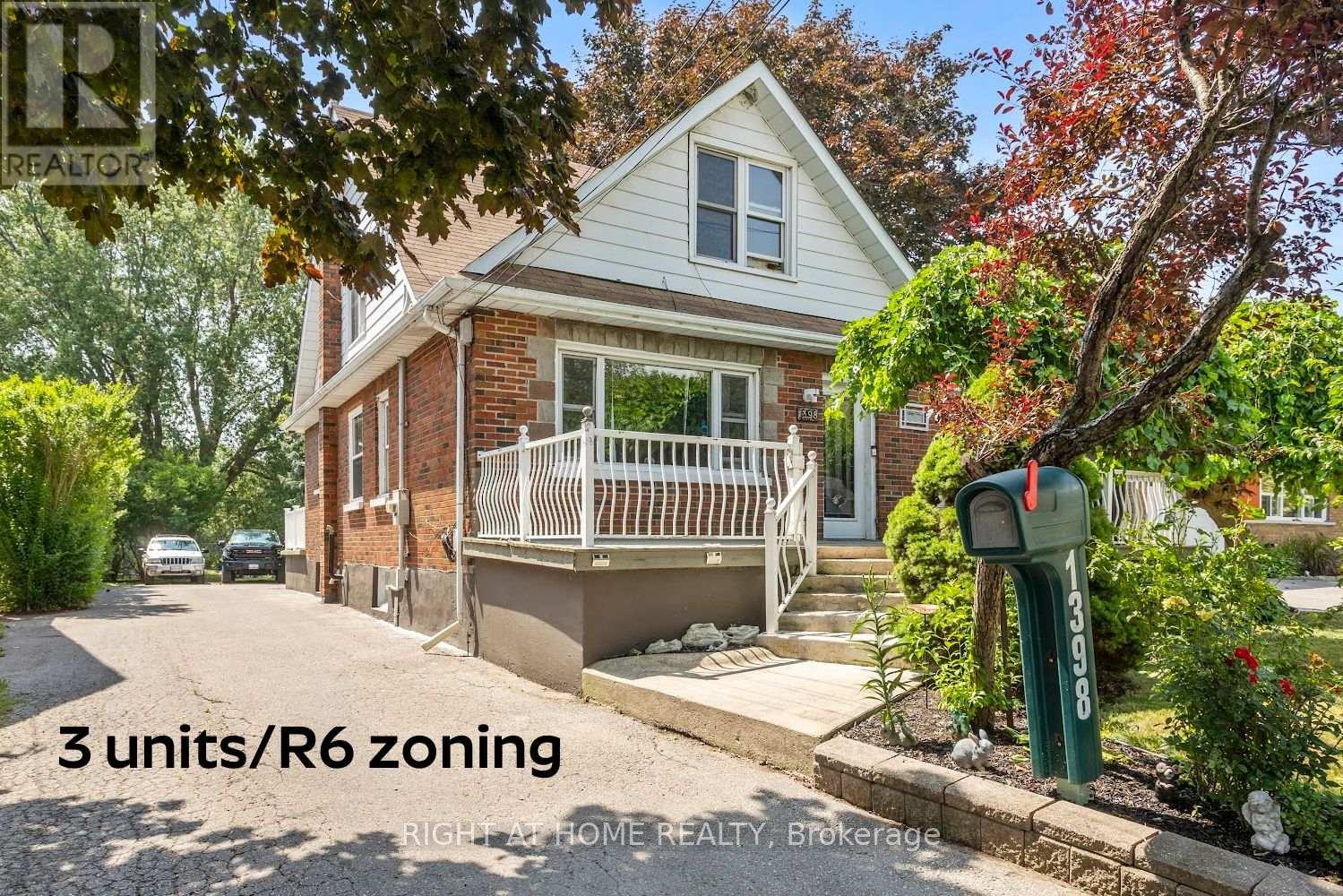 1398 SIMCOE STREET S, Oshawa, Ontario