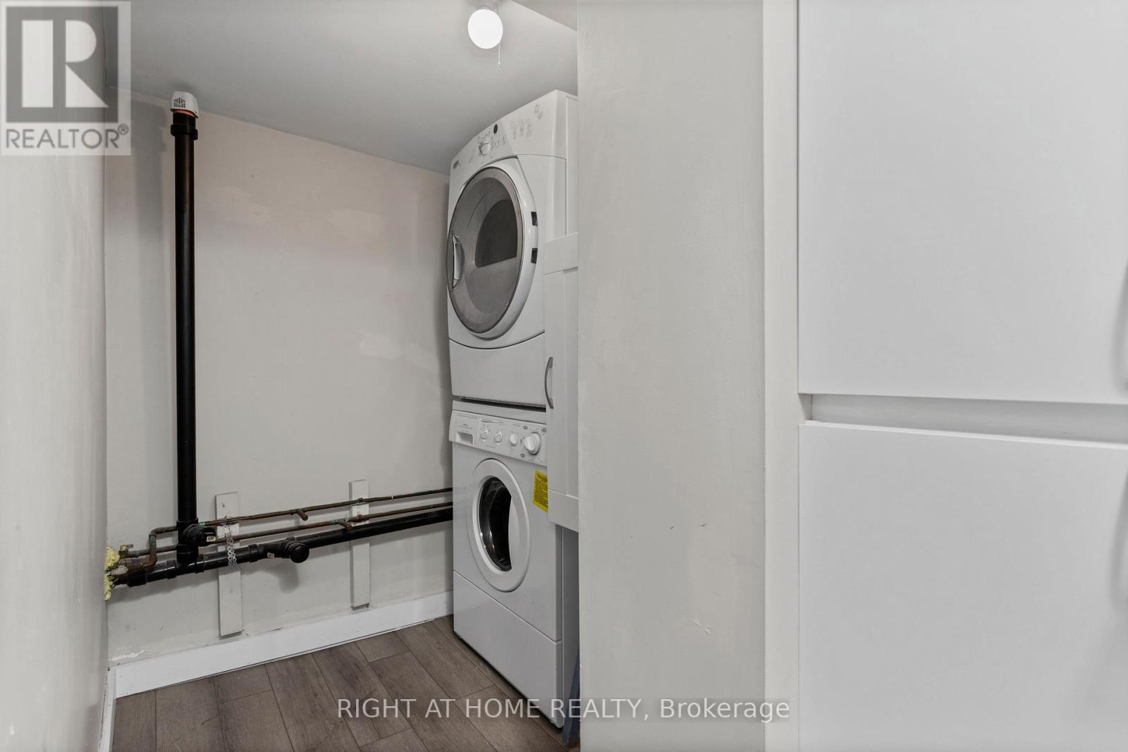 1398 Simcoe Street S, Oshawa, Ontario  L1H 4M4 - Photo 13 - E12518126