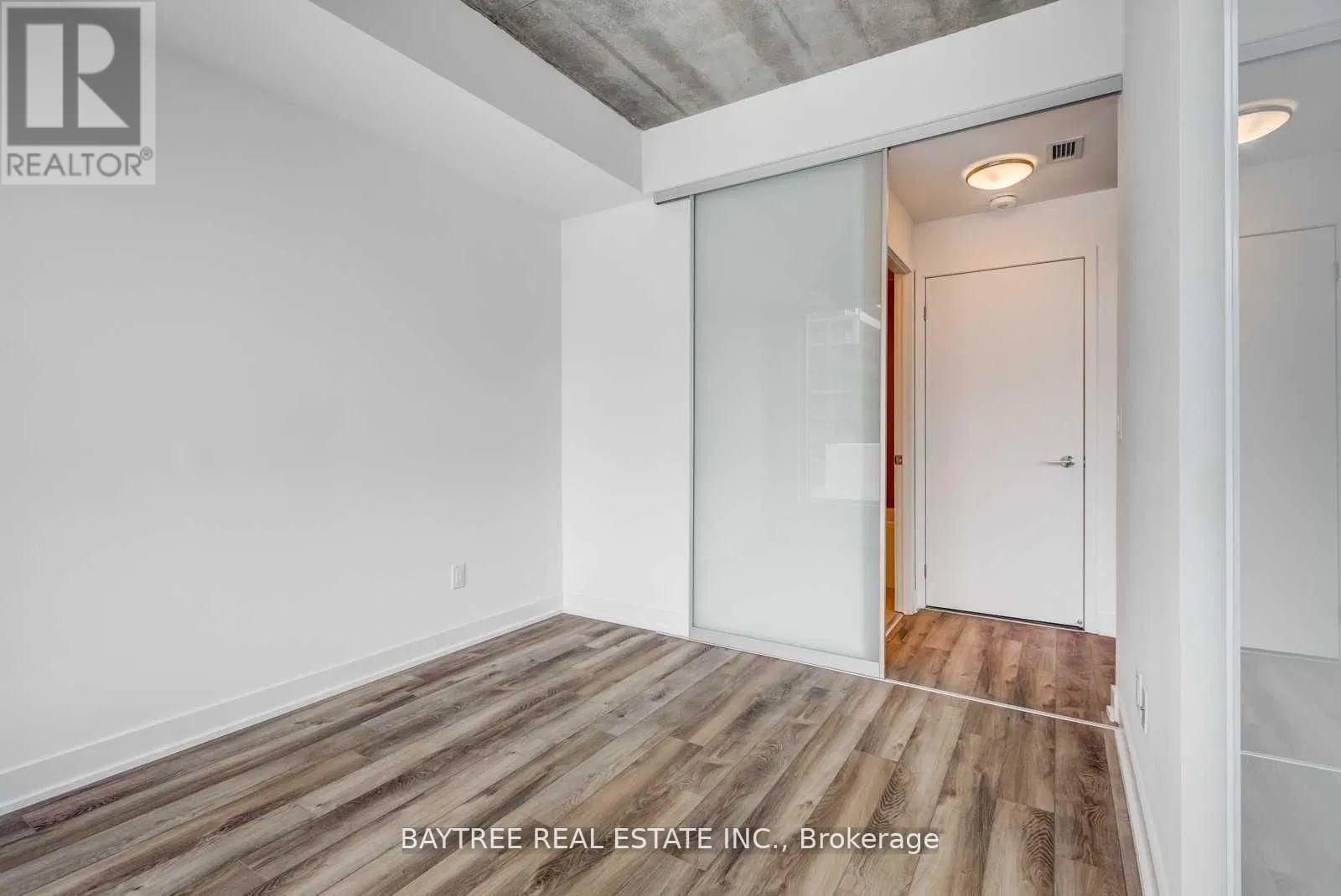 404 - 30 Baseball Place, Toronto, Ontario  M4M 0E8 - Photo 9 - E12518036