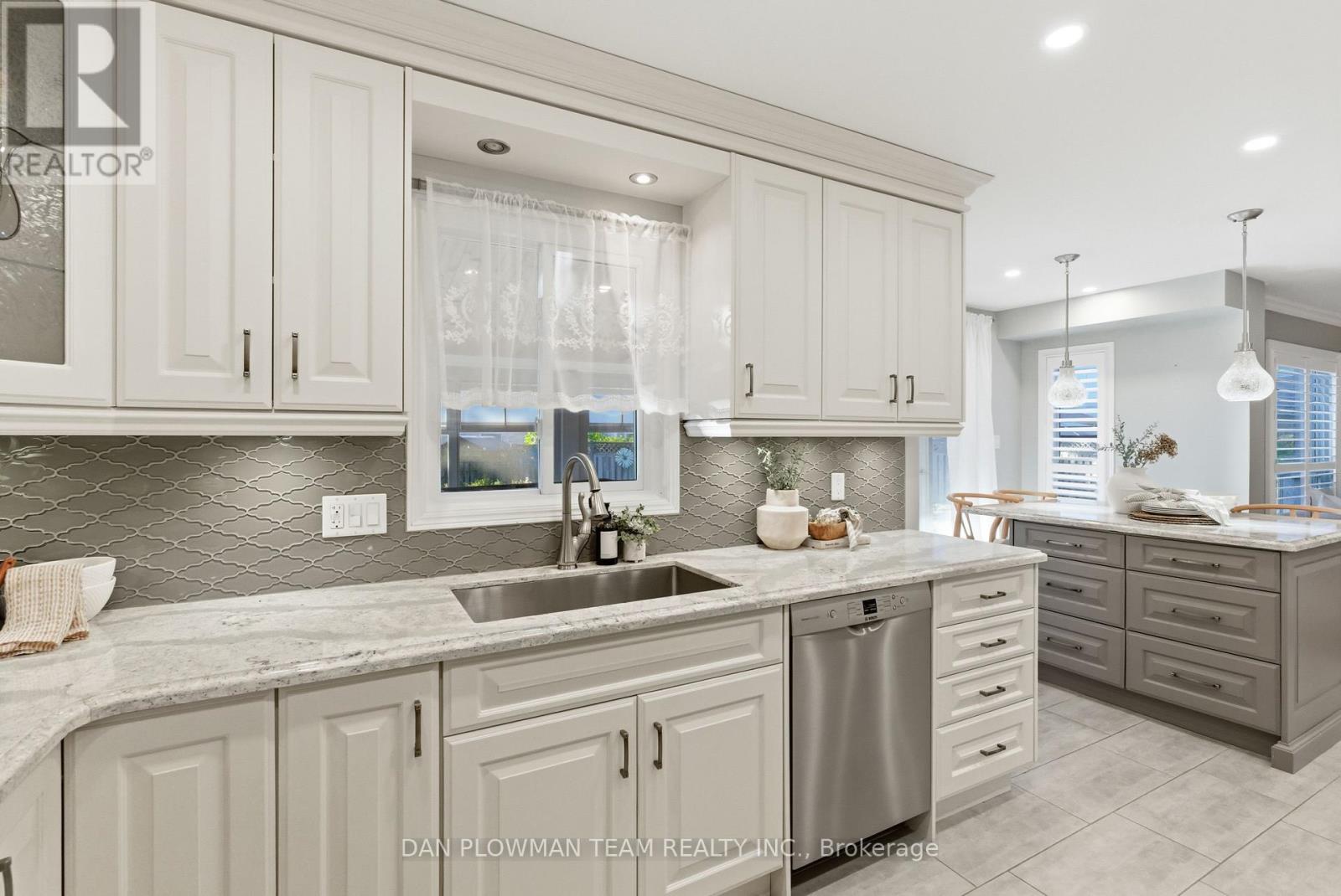 8 Aldcroft Crescent, Clarington, Ontario  L1C 4P1 - Photo 13 - E12518064