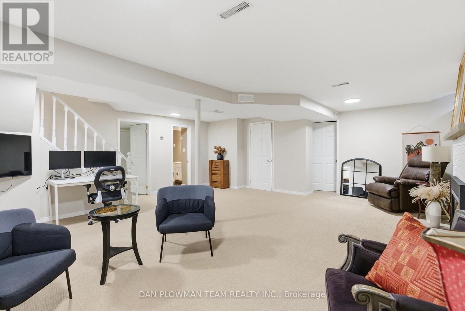 8 Aldcroft Crescent, Clarington, Ontario  L1C 4P1 - Photo 43 - E12518064