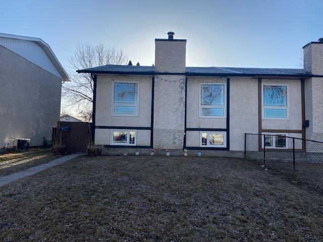 35 Sorokin Street, Winnipeg, Manitoba  R2P 2K9 - Photo 1 - 202527775