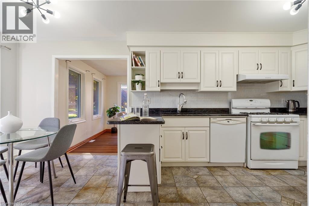 15 Blue Forest Drive, Grimsby, Ontario  L3M 4R4 - Photo 12 - 40776008