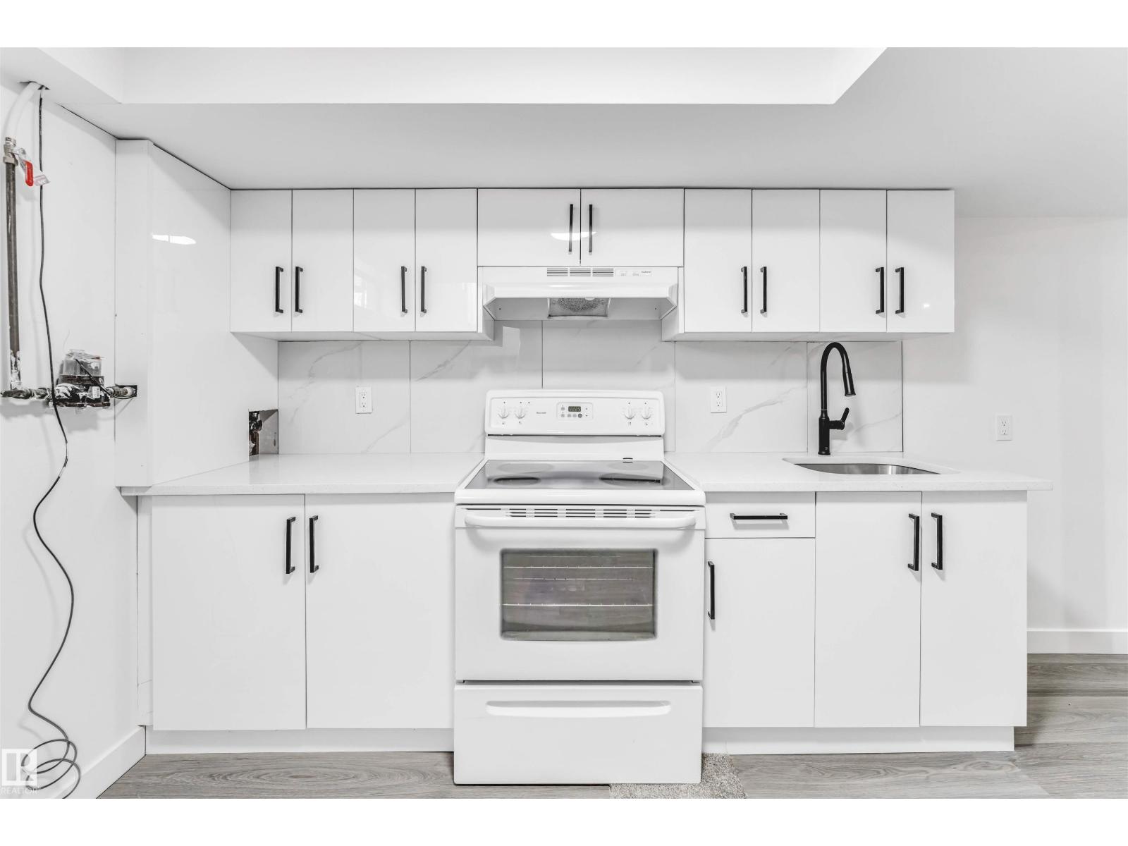 10751 164 St Nw, Edmonton, Alberta  T5P 3S1 - Photo 6 - E4464932