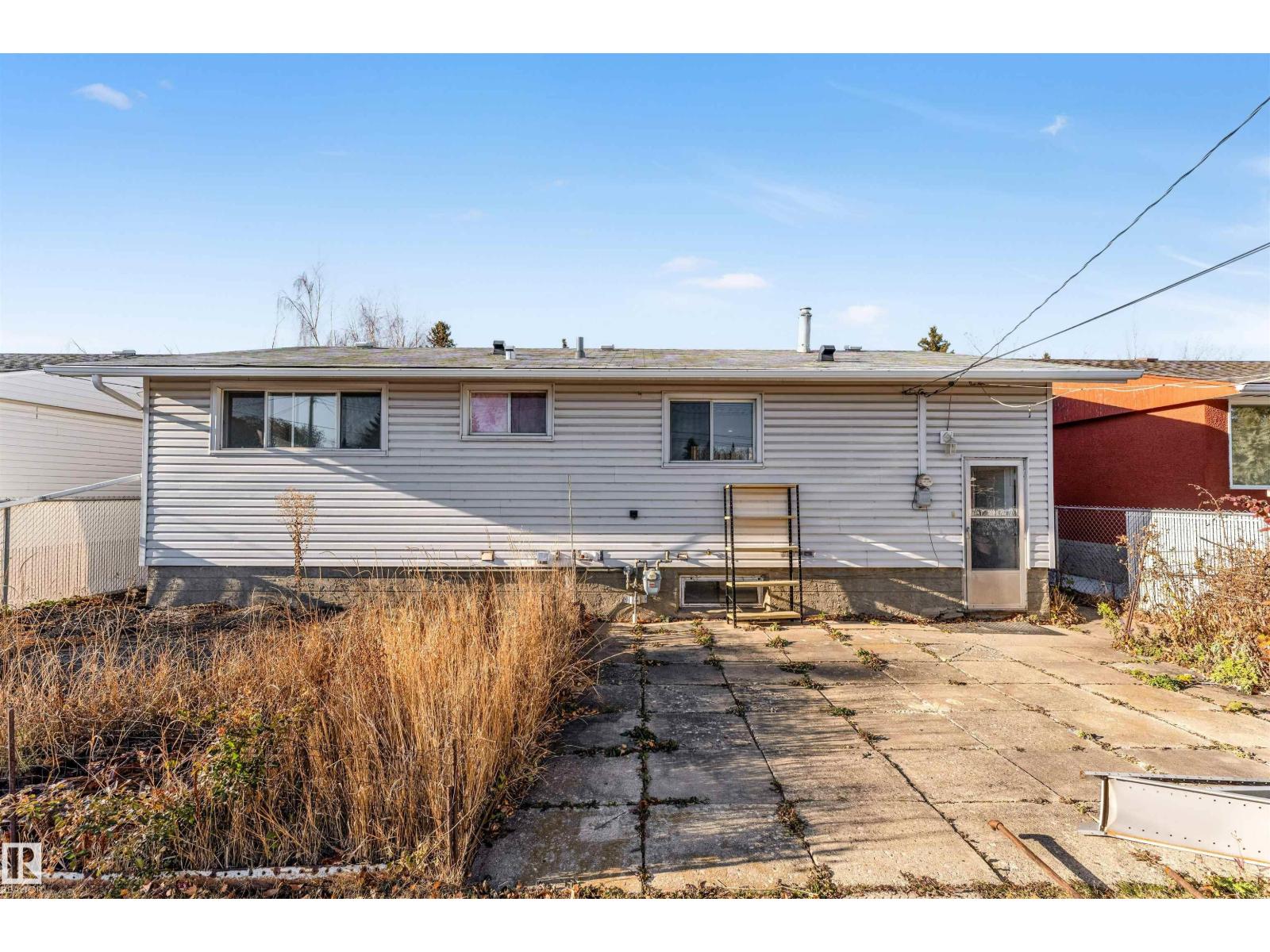 10751 164 St Nw, Edmonton, Alberta  T5P 3S1 - Photo 11 - E4464932