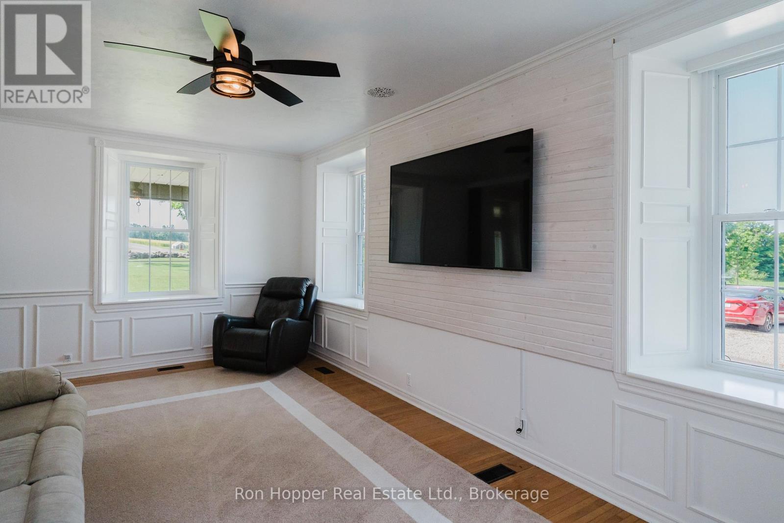 521145 12 Concession, West Grey, Ontario  N0G 1S0 - Photo 13 - X12518216