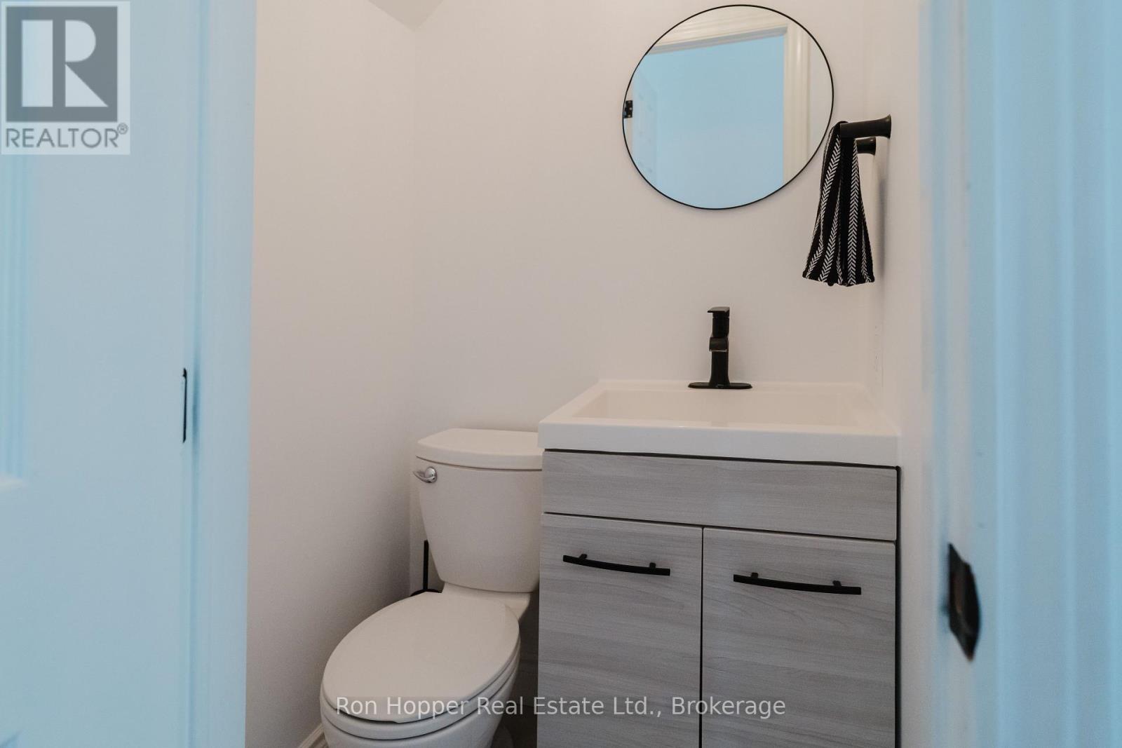 521145 12 Concession, West Grey, Ontario  N0G 1S0 - Photo 18 - X12518216