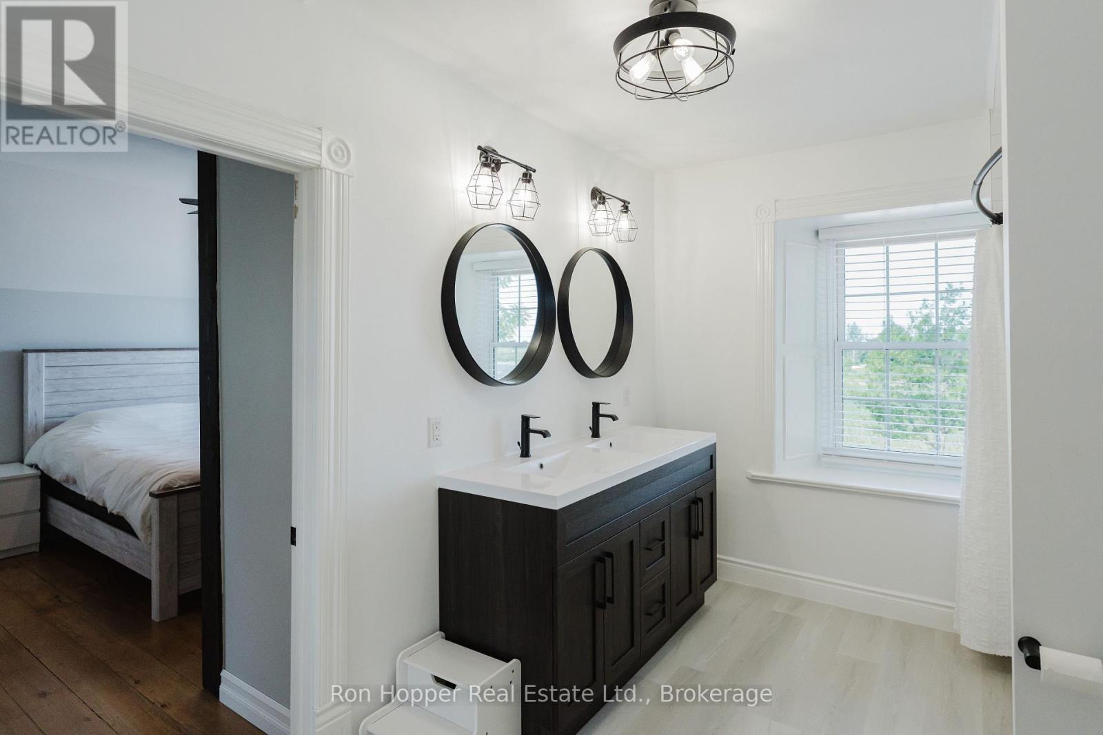 521145 12 Concession, West Grey, Ontario  N0G 1S0 - Photo 26 - X12518216