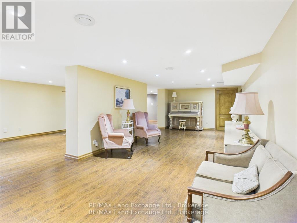 203 Campbell Crescent, Kincardine, Ontario  N2Z 1B9 - Photo 16 - X12518220